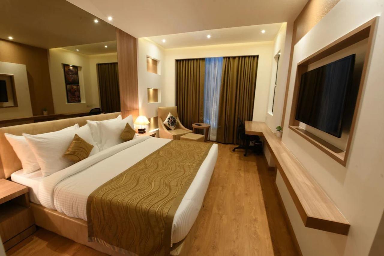 Surestay Plus By Best Western Амритсар Екстериор снимка