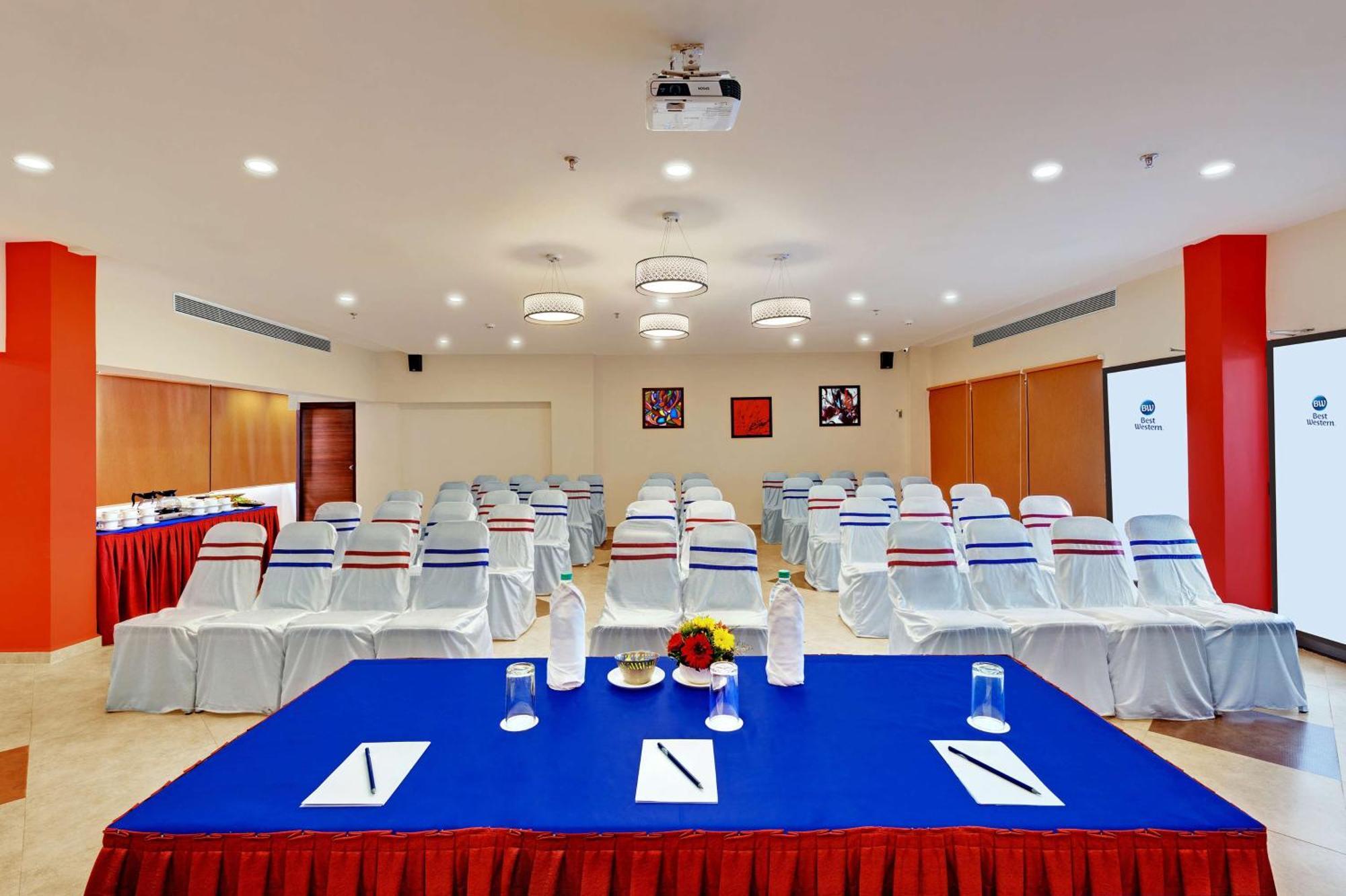 Surestay Plus By Best Western Амритсар Екстериор снимка