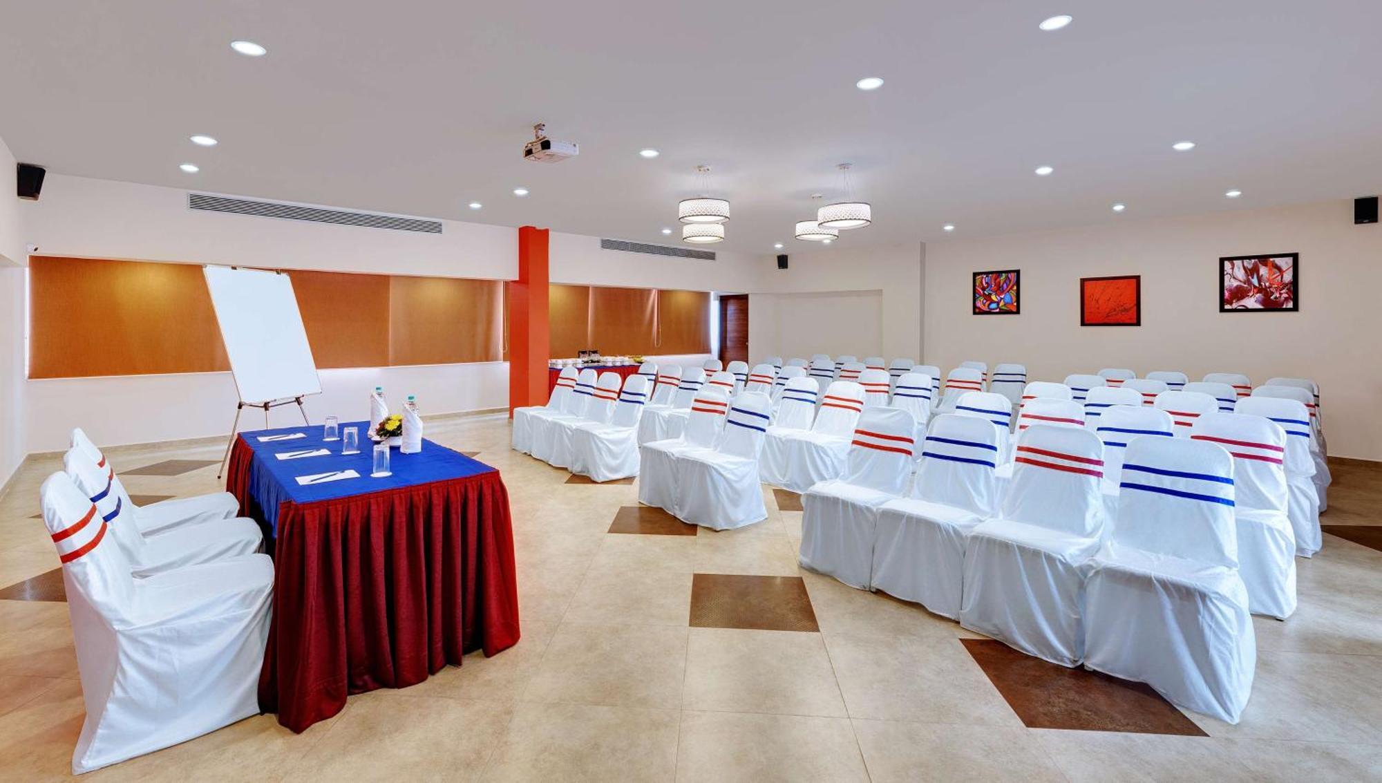 Surestay Plus By Best Western Амритсар Екстериор снимка