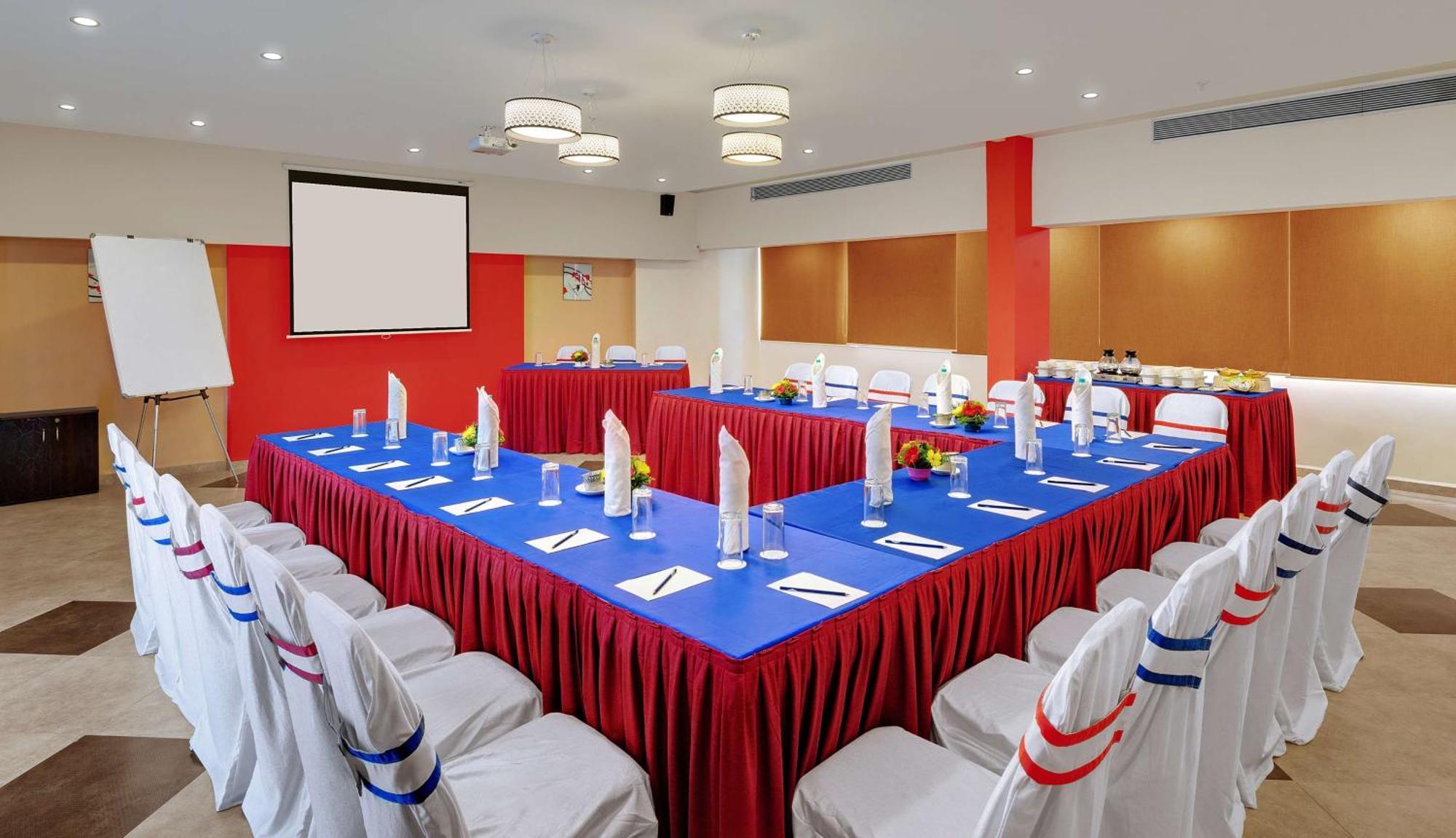 Surestay Plus By Best Western Амритсар Екстериор снимка