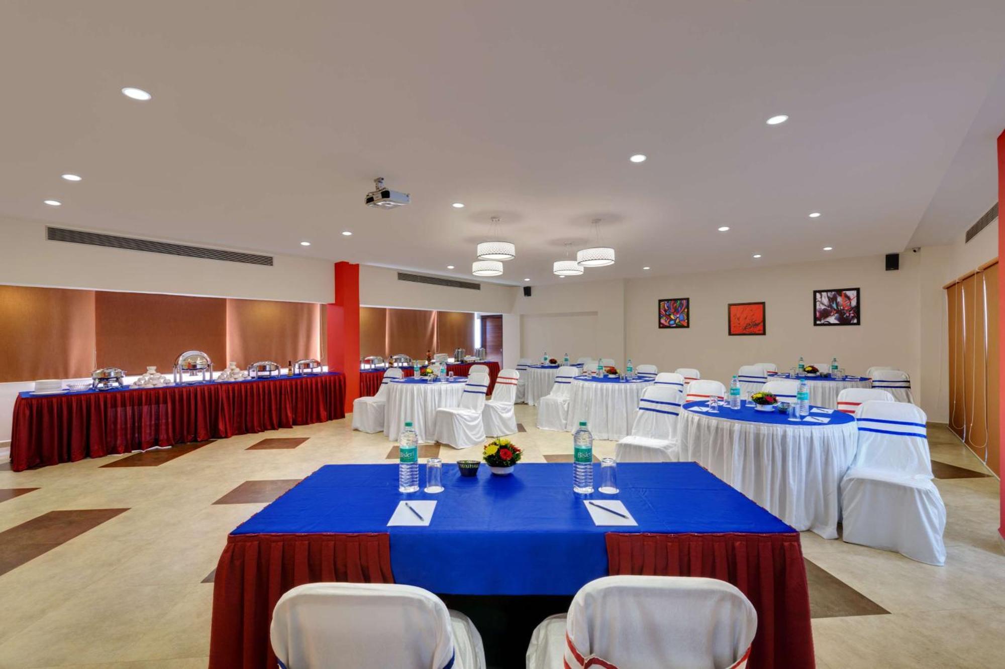 Surestay Plus By Best Western Амритсар Екстериор снимка