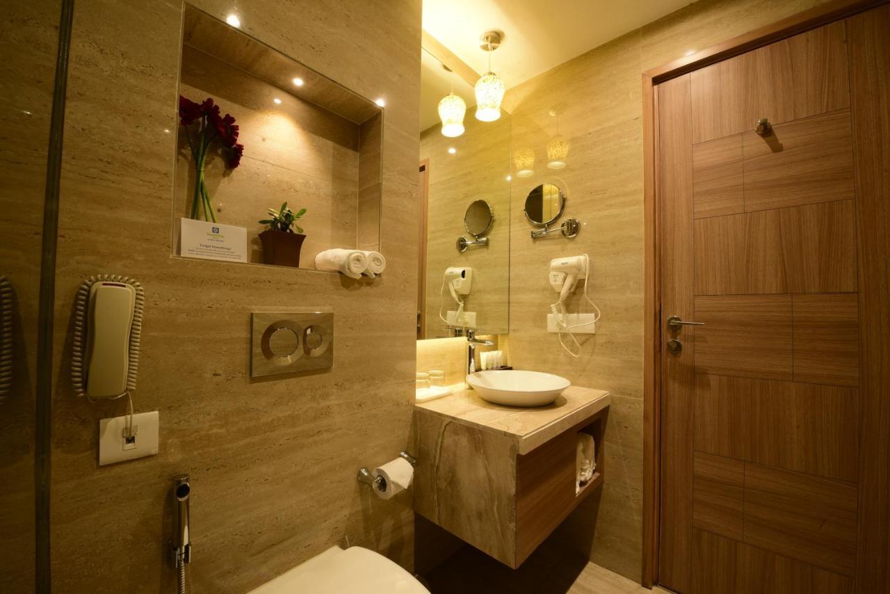 Surestay Plus By Best Western Амритсар Екстериор снимка