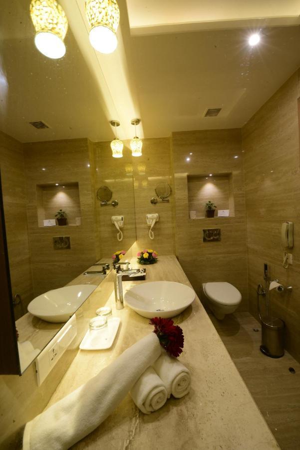Surestay Plus By Best Western Амритсар Екстериор снимка