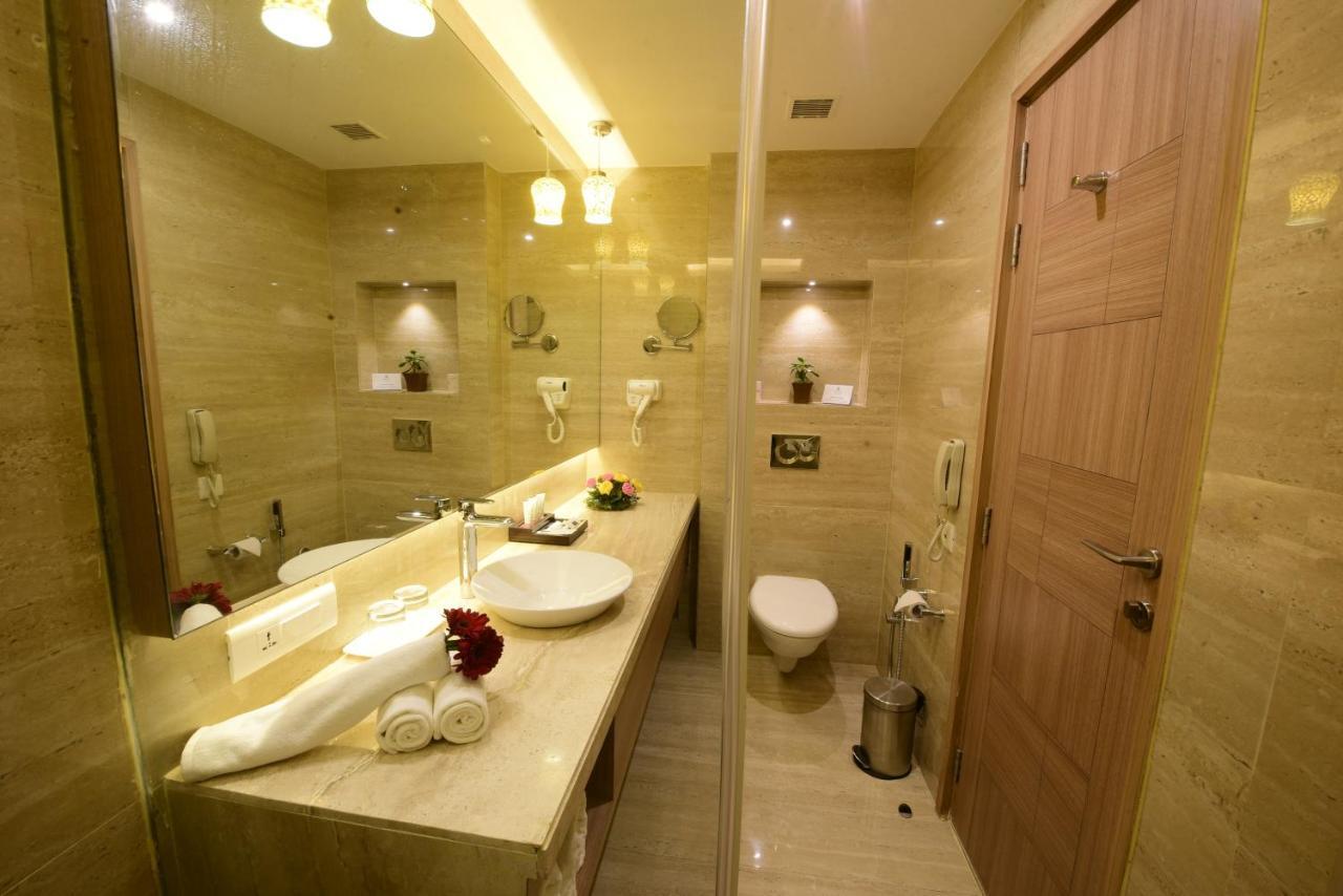 Surestay Plus By Best Western Амритсар Екстериор снимка
